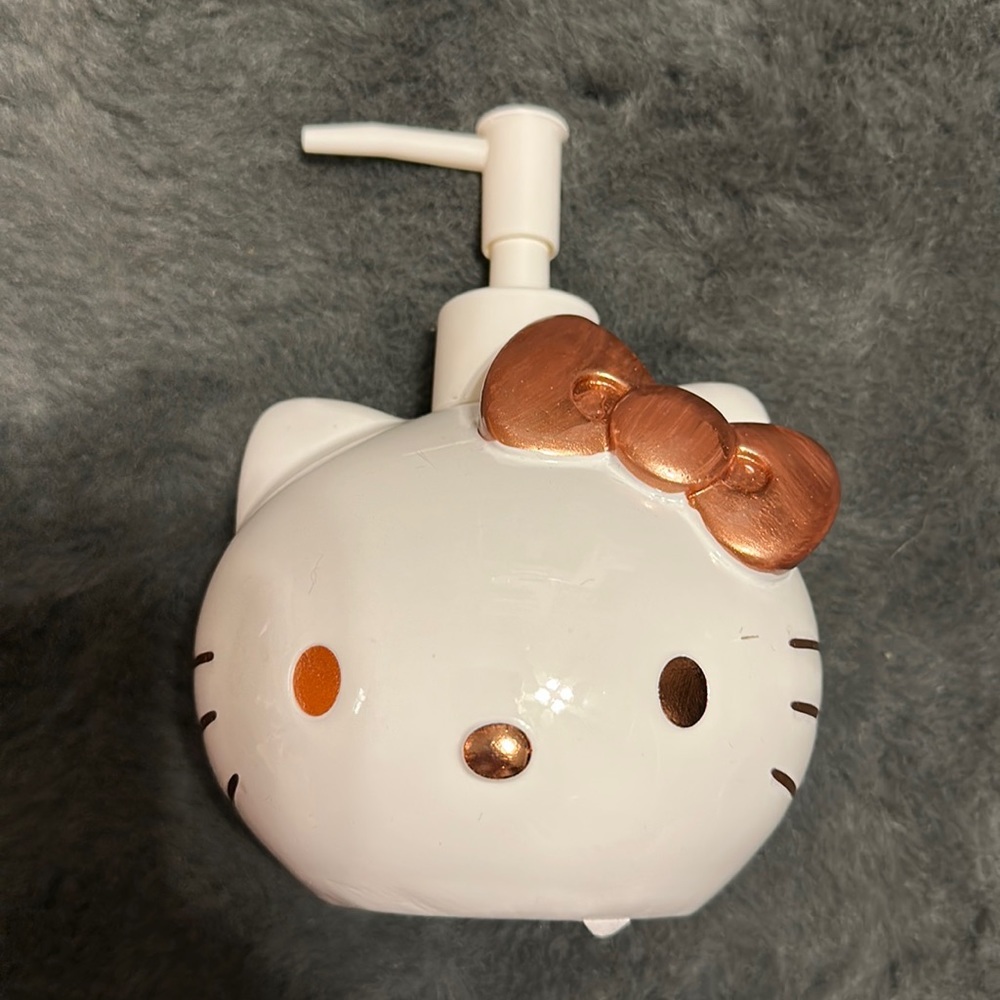 New Hello Kitty Soap Dispenser